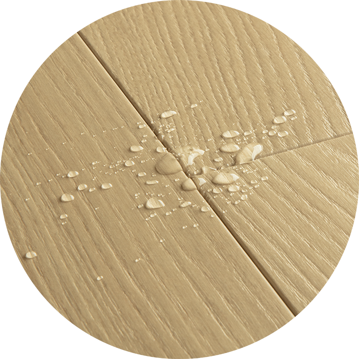 Kvalitní laminátové podlahy, voděodolný povrch